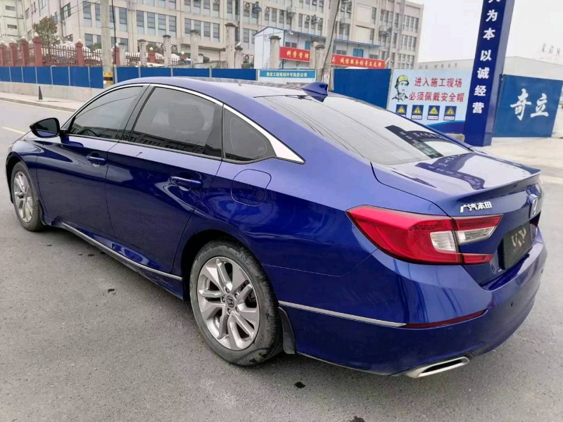 珠海18年本田雅阁3