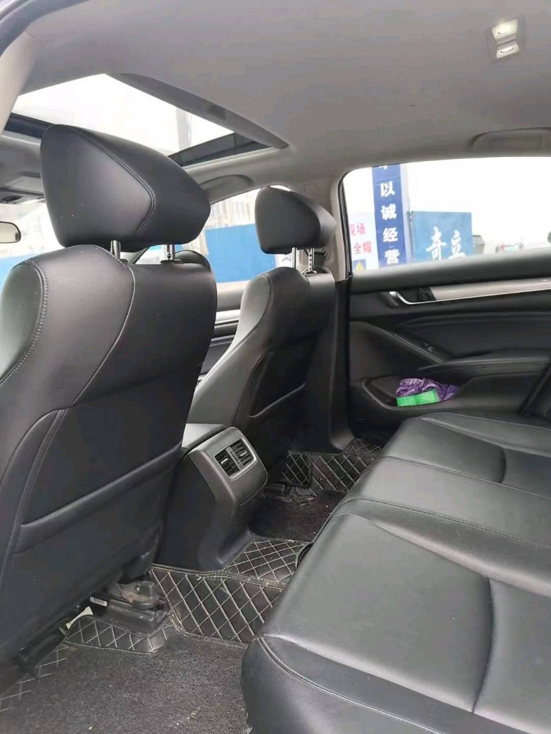 珠海18年本田雅阁4