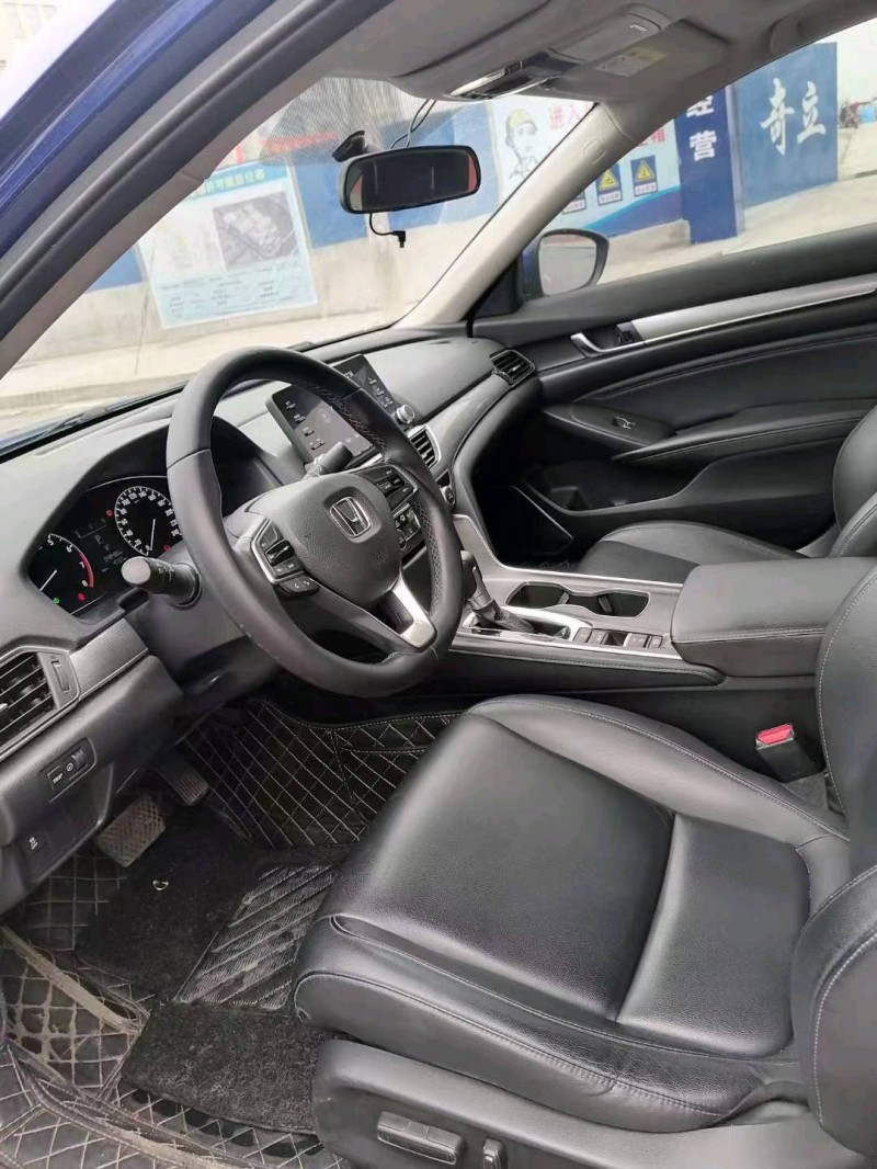 珠海18年本田雅阁5