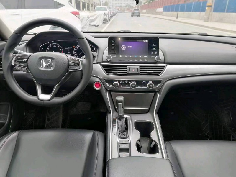 珠海18年本田雅阁6