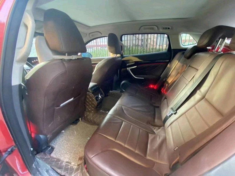 宜昌17年長城汽車WEY VV76