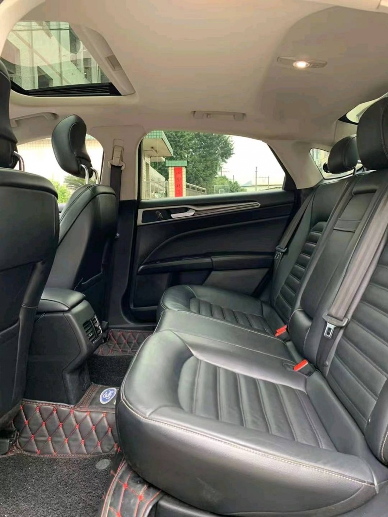 中山17年福特蒙迪欧6