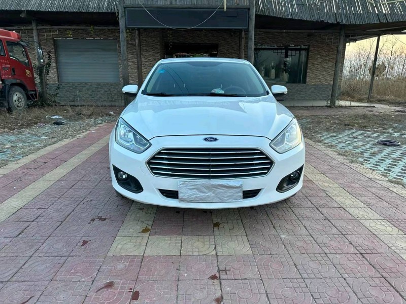 徐州18年福特福睿斯1