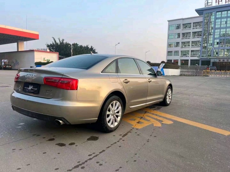珠海13年奥迪A67