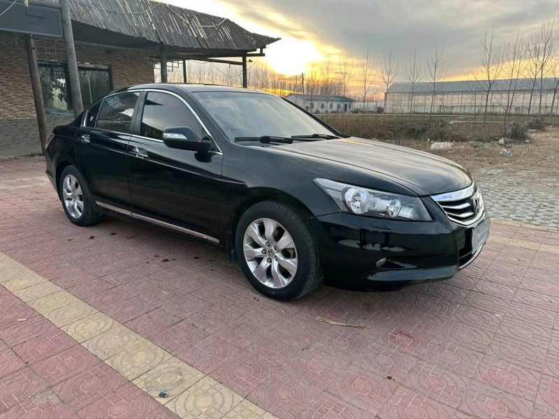 徐州13年本田雅阁2