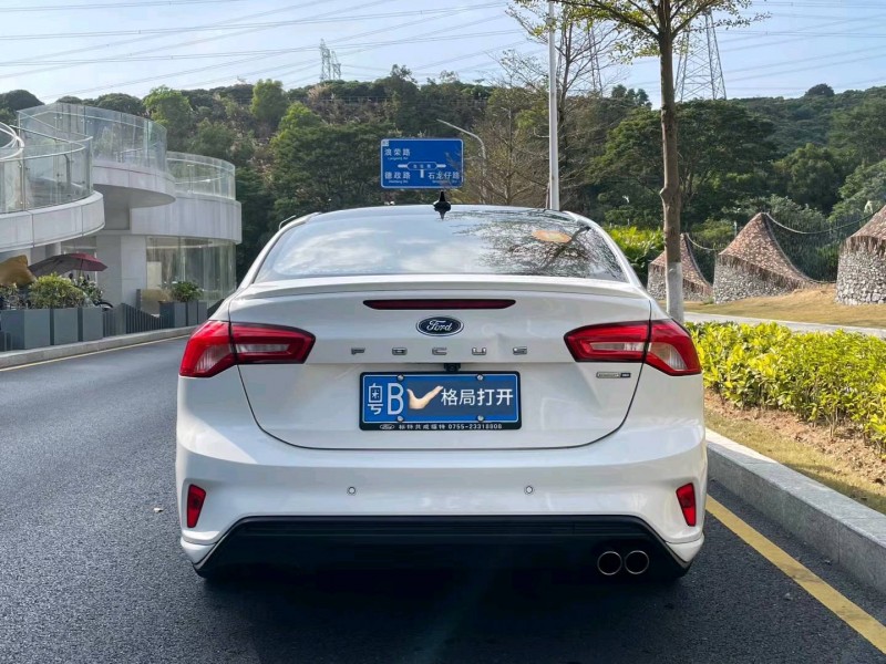 深圳21年福特福克斯4