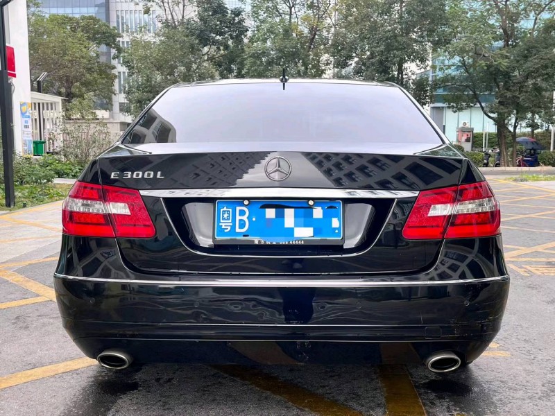 珠海13年奔驰E7