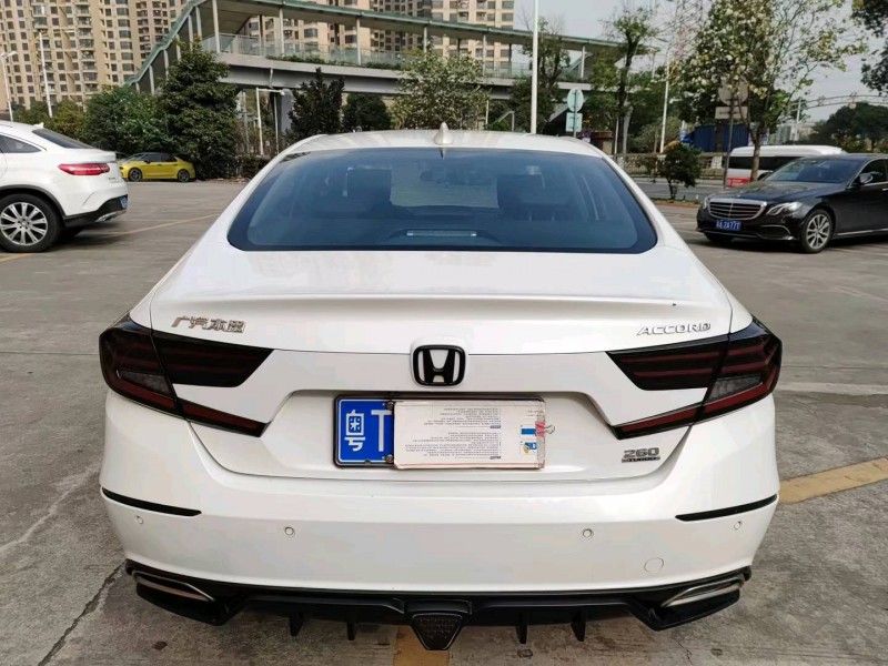 珠海21年本田雅阁4