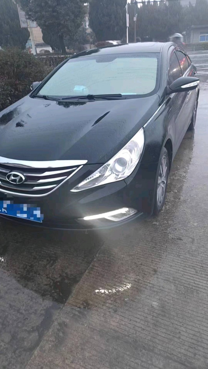 济南14年现代索纳塔八3