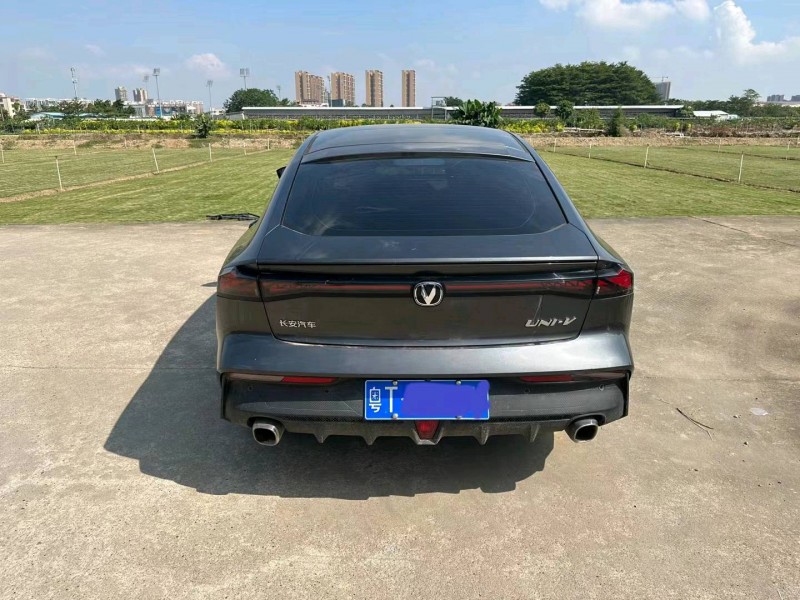 珠海22年长安汽车UNI-V2