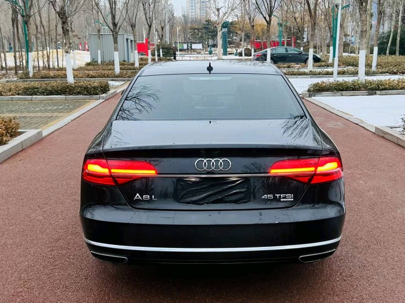 聊城14年奥迪A8L3
