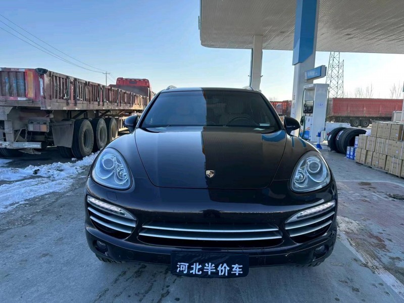 保定14年保时捷卡宴1