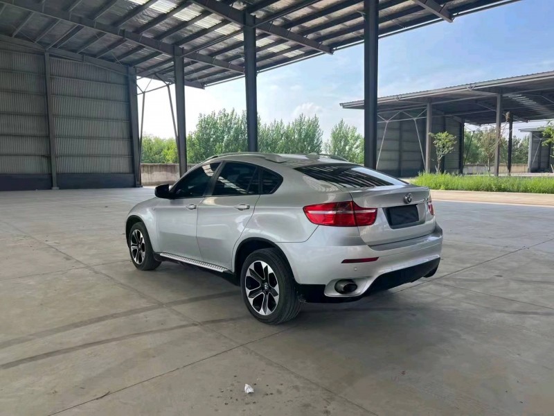 徐州09年宝马X68