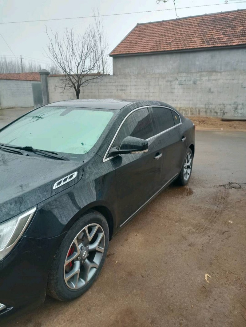 潍坊15年别克君越4