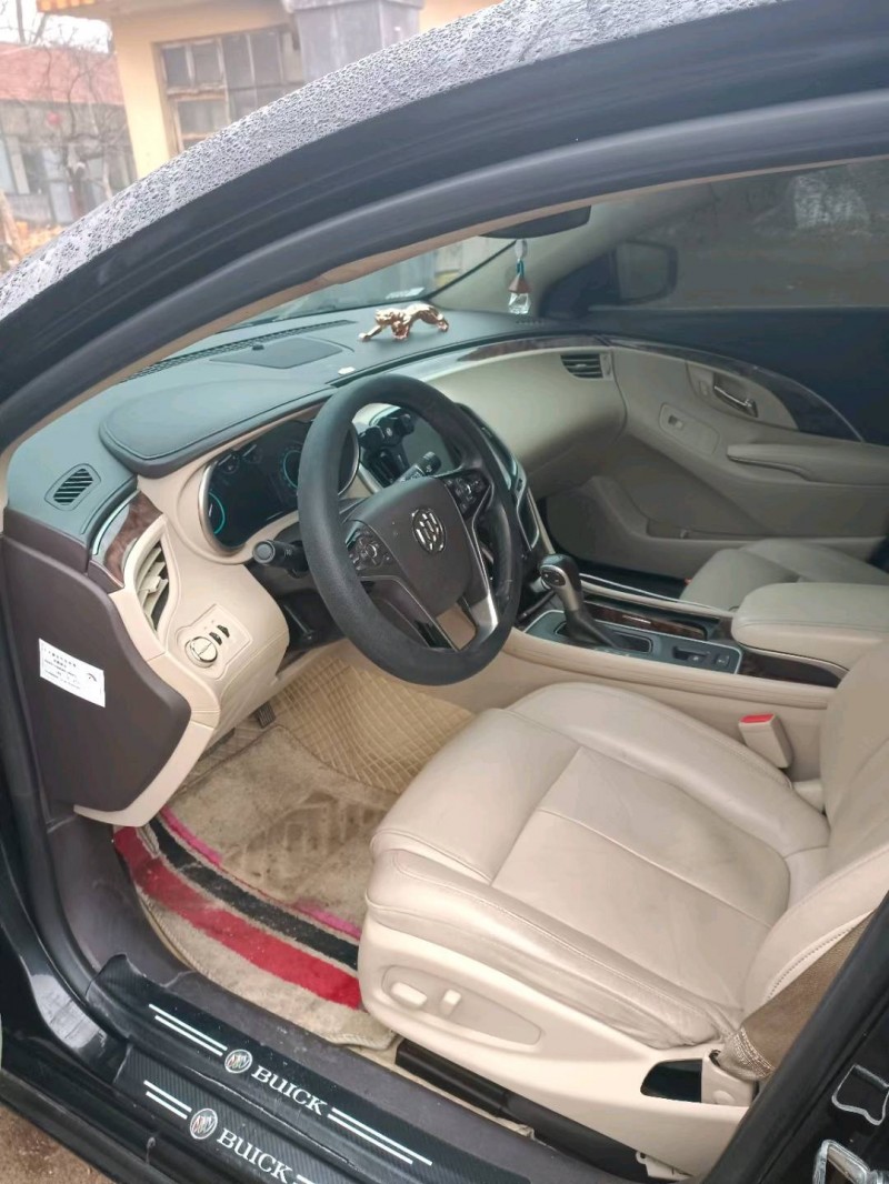 潍坊15年别克君越6