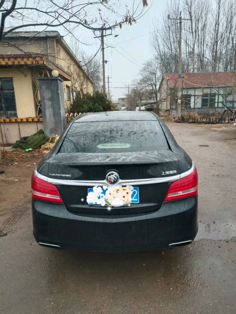 潍坊15年别克君越7