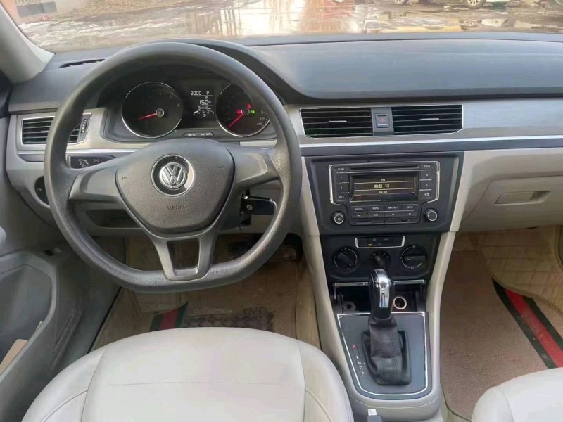 保定17年大众宝来5