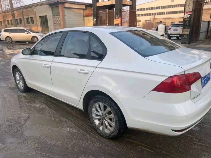 保定17年大众宝来7