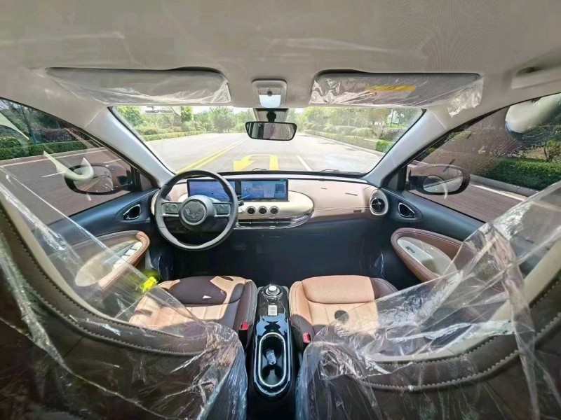 陽泉23年五菱汽車繽果4
