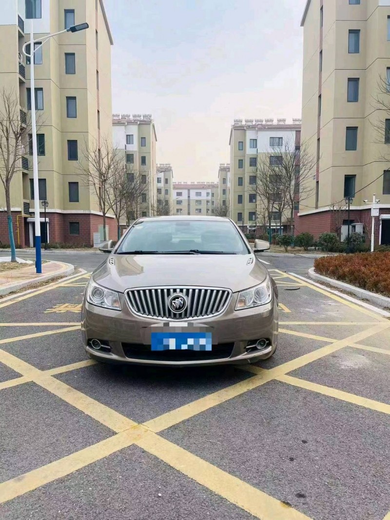 枣庄12年别克君越1