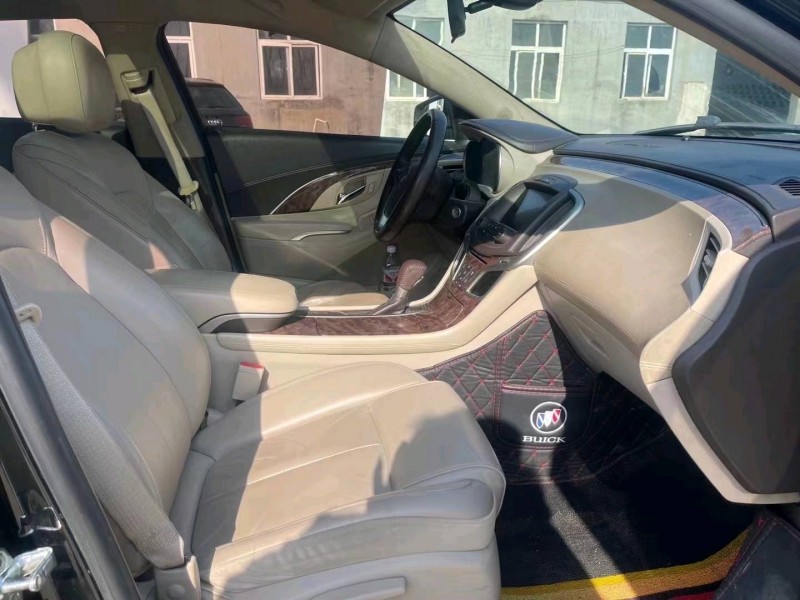 枣庄15年别克君越8