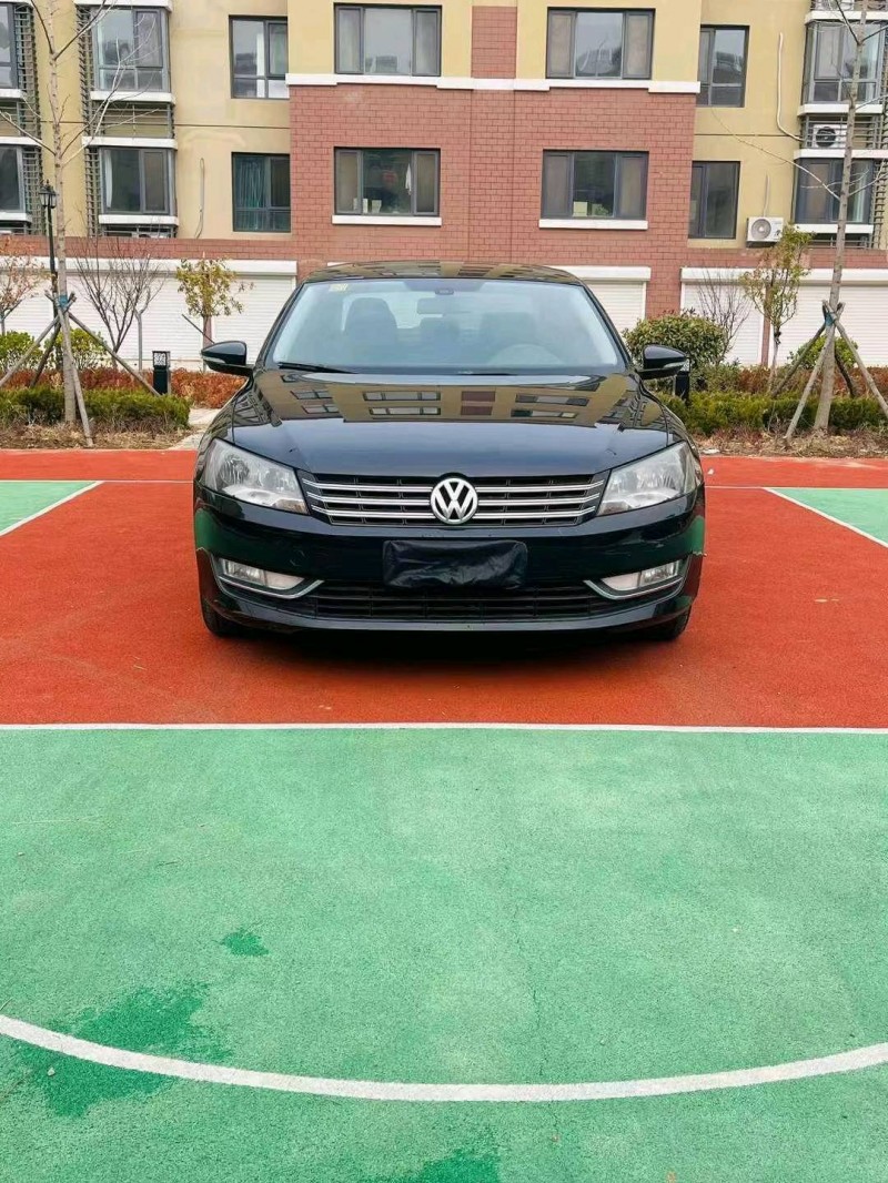 济宁12年大众帕萨特1