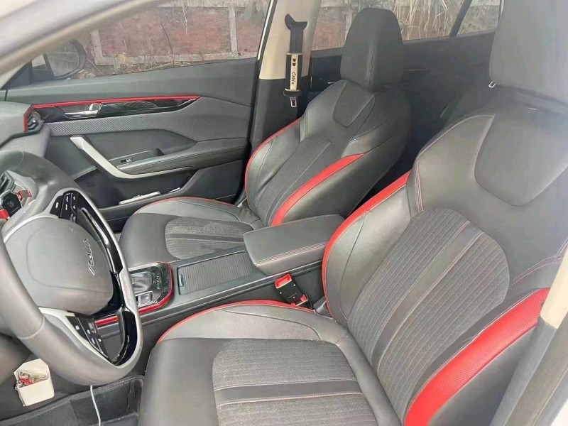 成都22年东风奕炫6