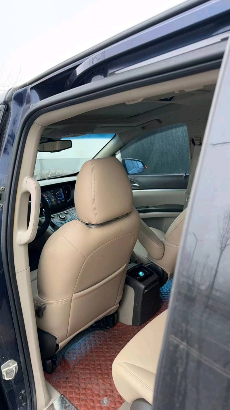 枣庄12年别克GL86