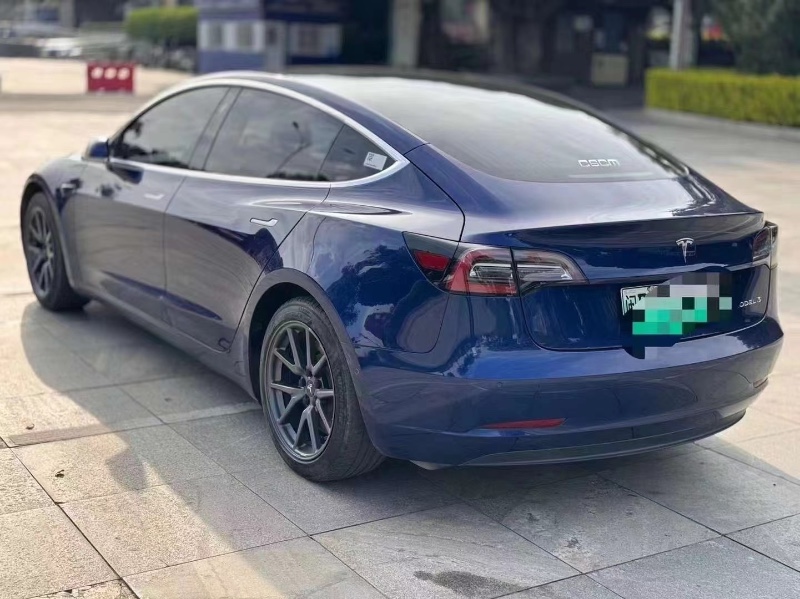 鄭州20年特斯拉MODEL 37