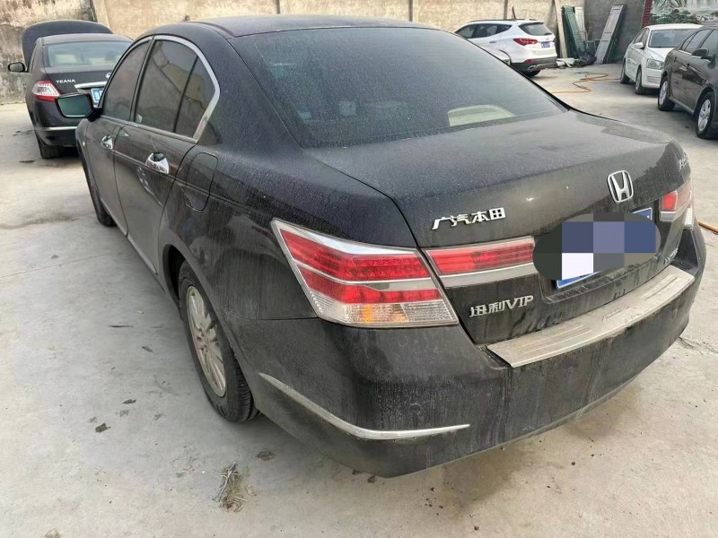 枣庄13年本田雅阁4