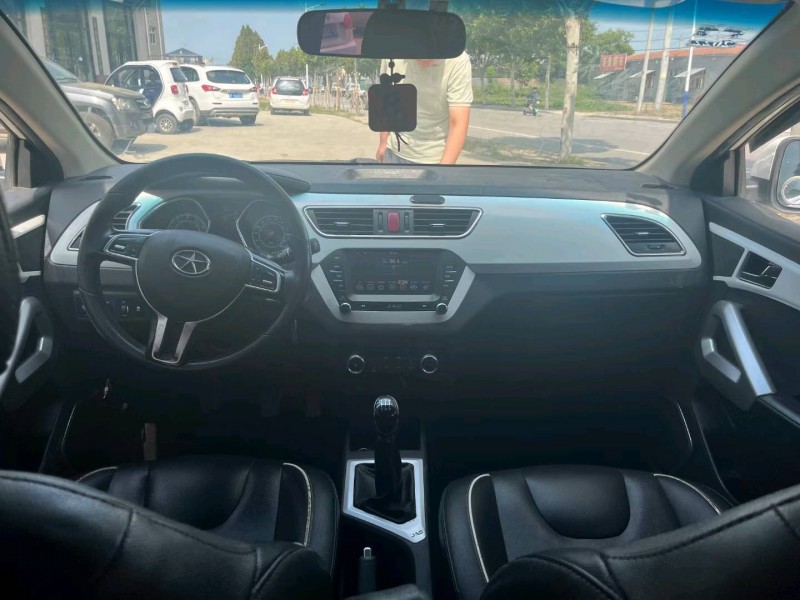 保定16年江淮瑞风S35