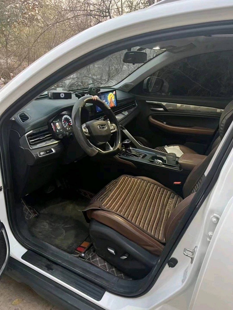 邯郸22年吉利远景X64