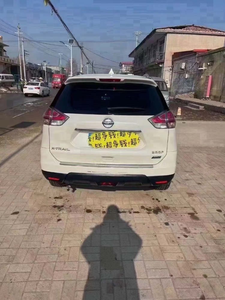 邯郸14年日产奇骏4