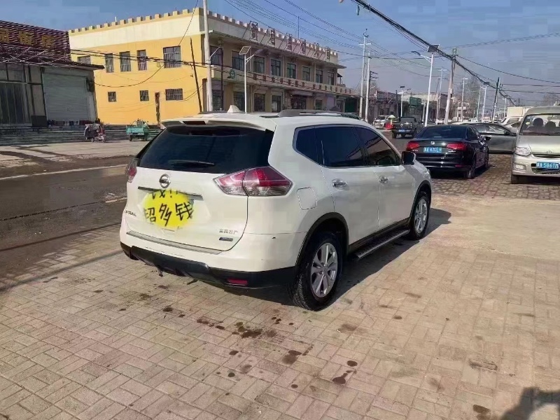 邯郸14年日产奇骏7