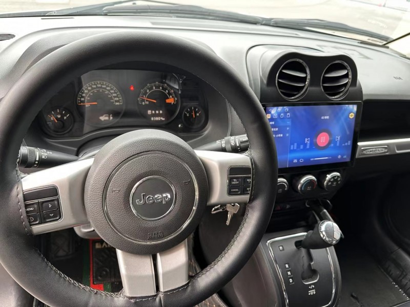 徐州15年Jeep指南者5