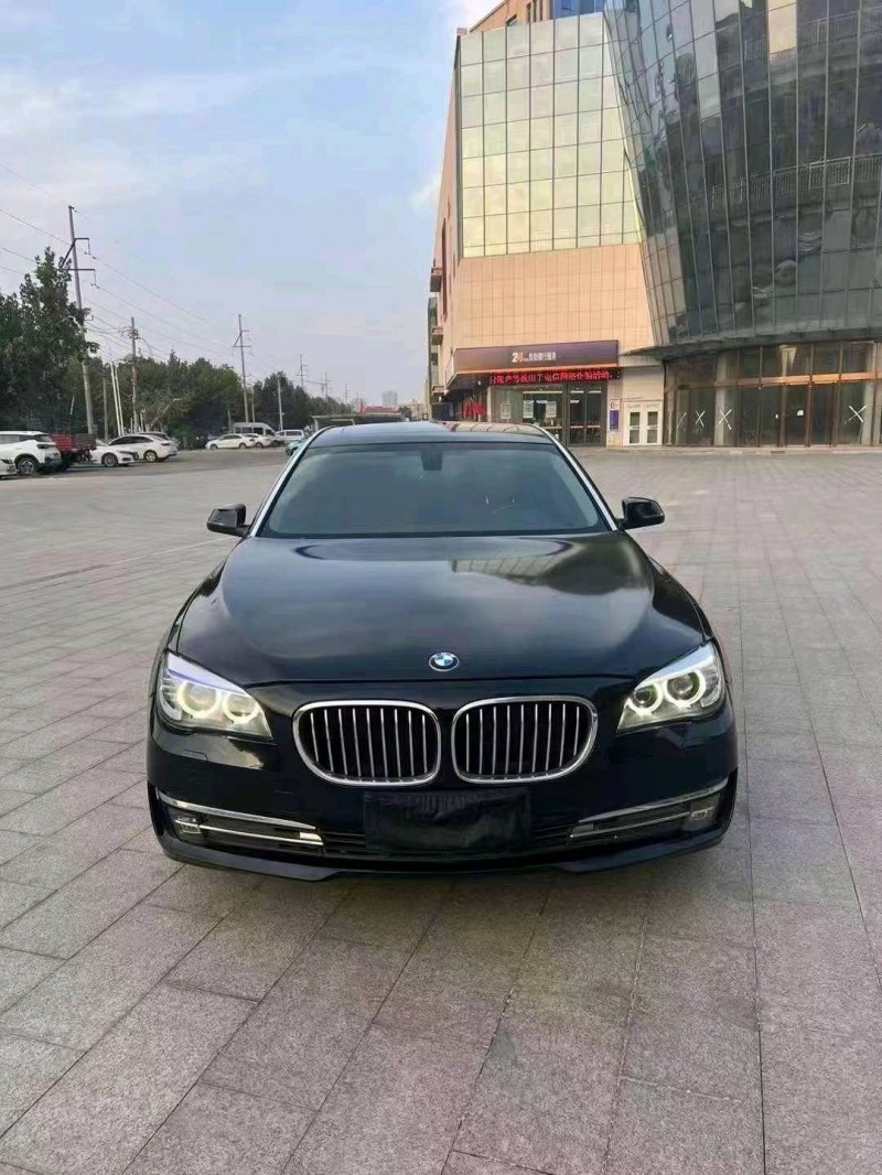 济宁15年宝马7系1