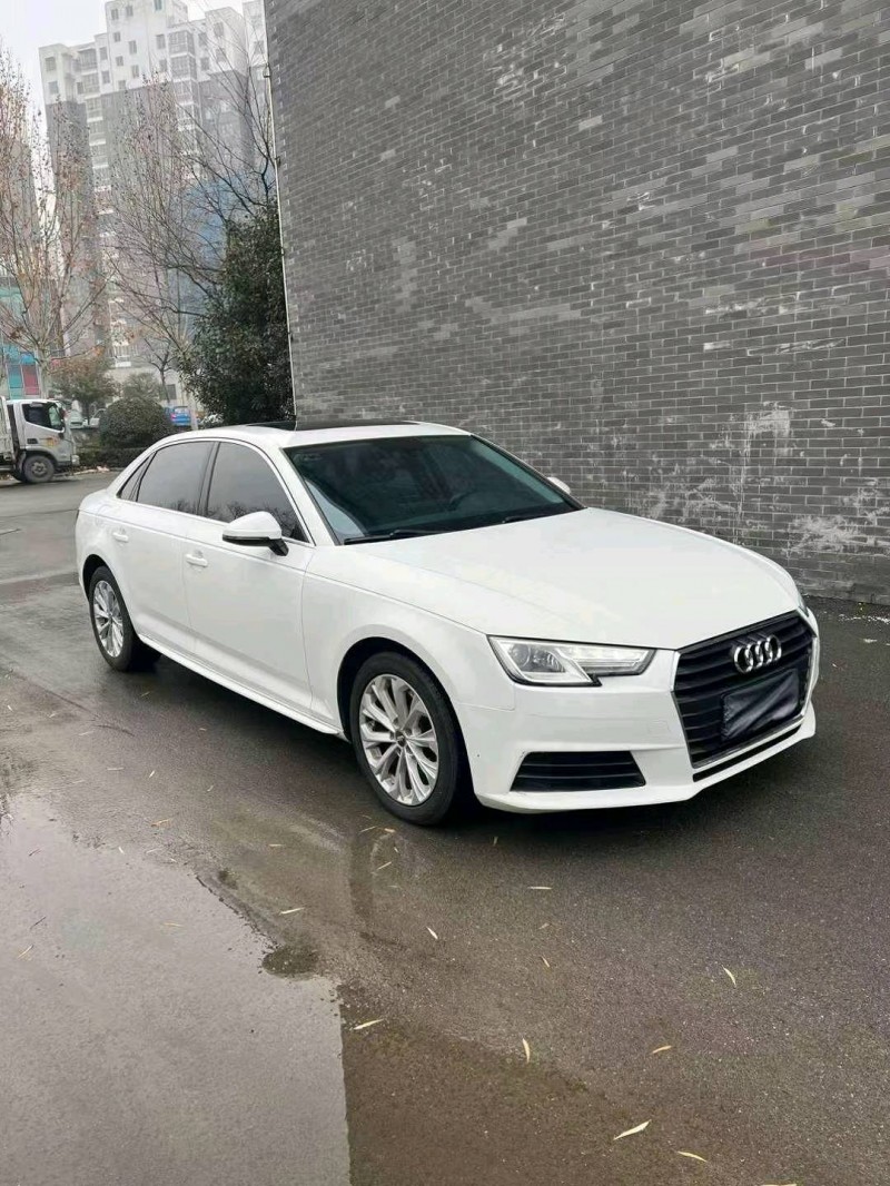 济宁17年奥迪A4L3