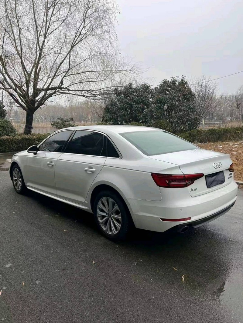 济宁17年奥迪A4L8