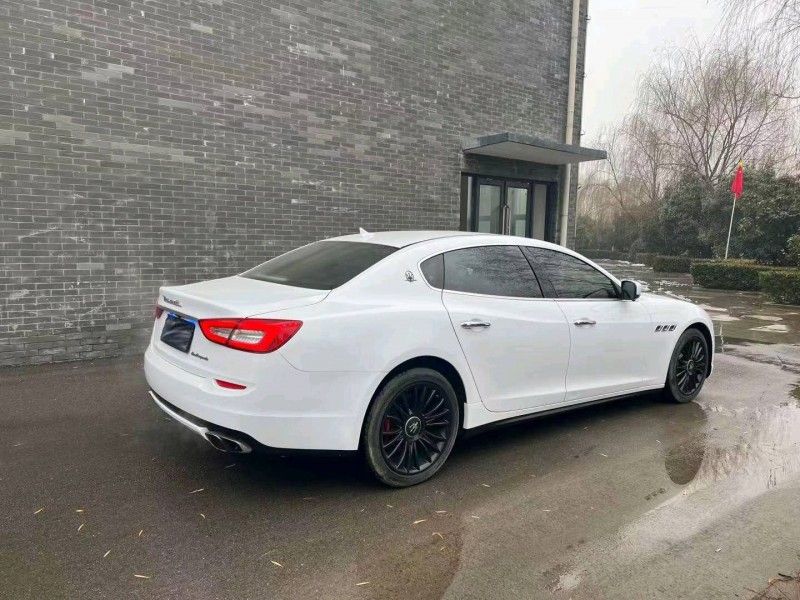 济宁14年玛莎拉蒂总裁7