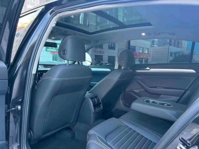 济宁21年大众迈腾7