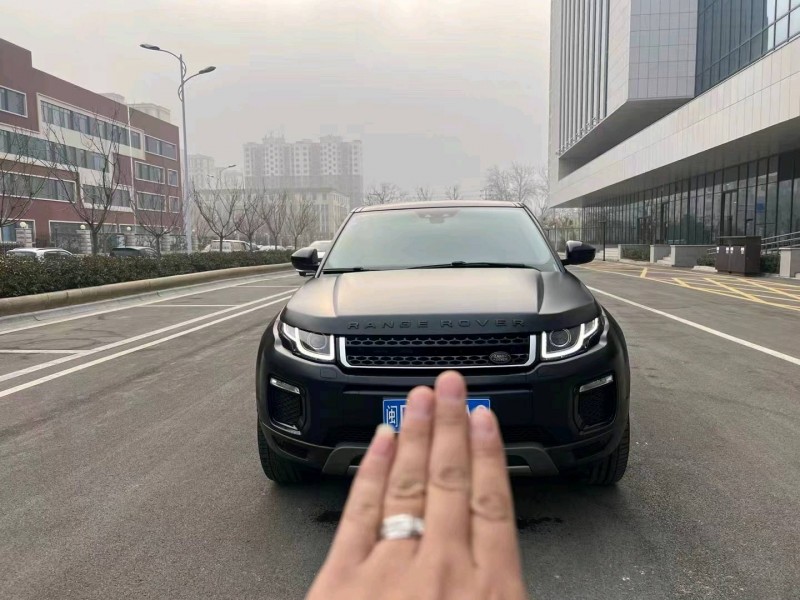 枣庄18年路虎揽胜极光(进口)1