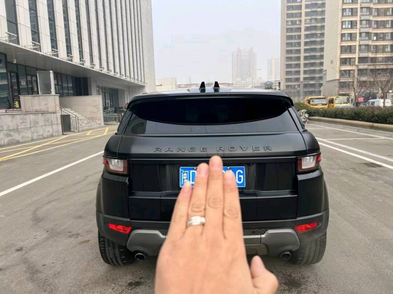 枣庄18年路虎揽胜极光(进口)9