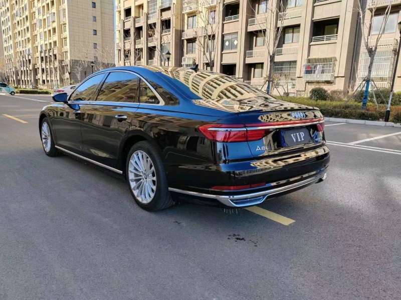 常州19年奥迪A8L7