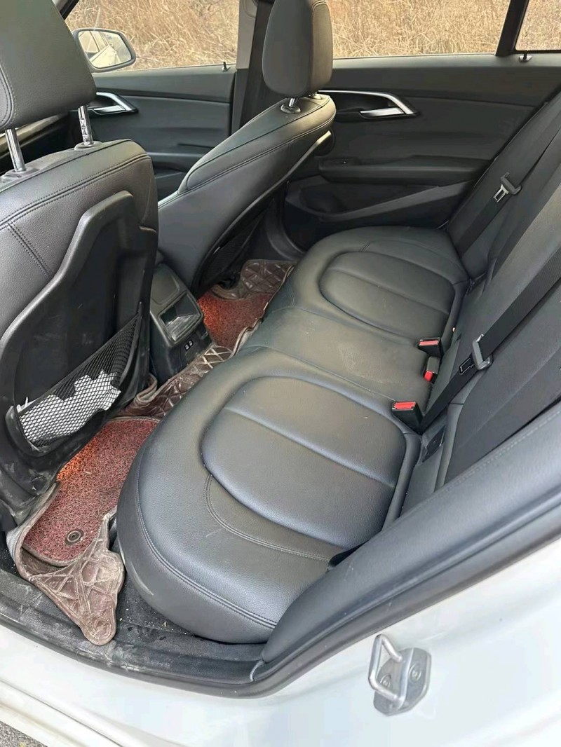 邯郸19年宝马1系6