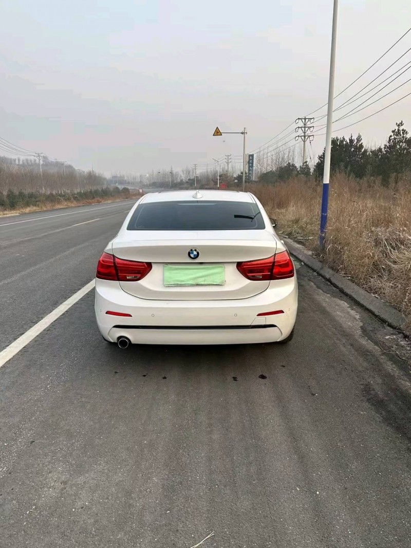 邯郸19年宝马1系8