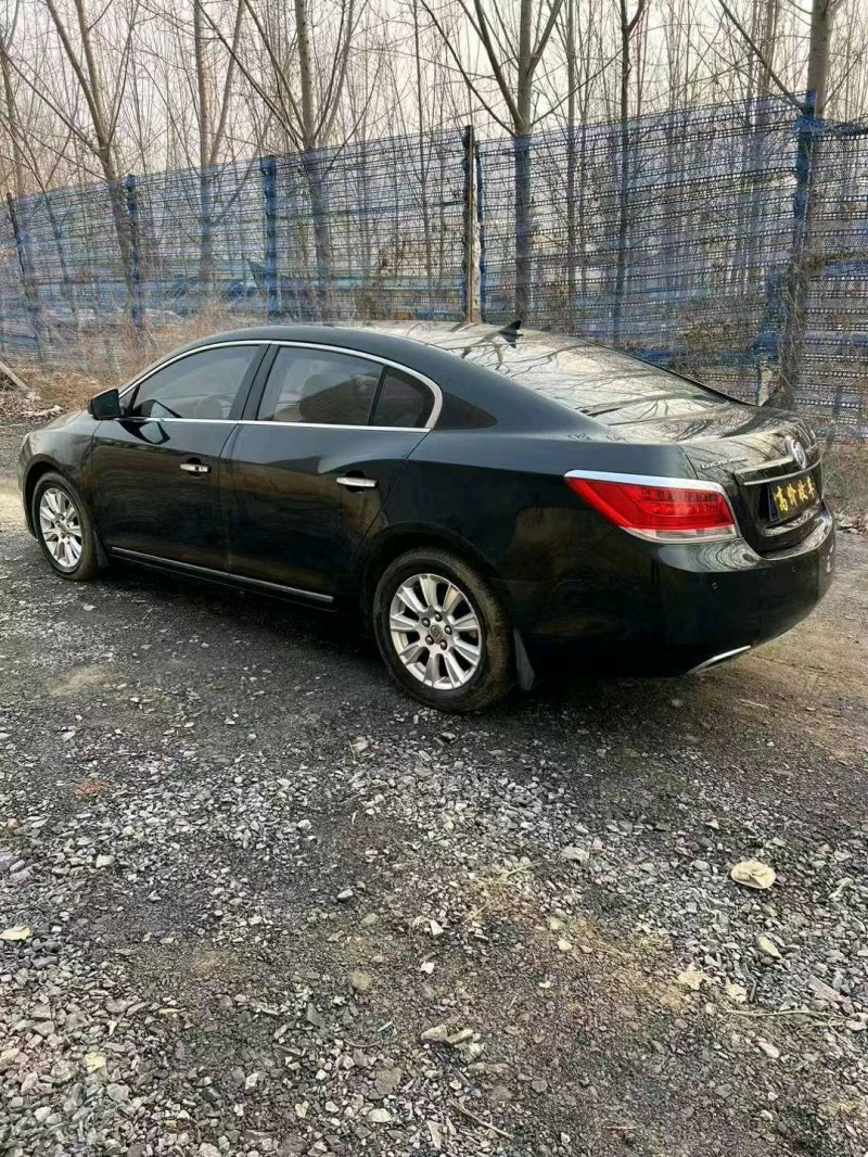 东营19年别克君越5