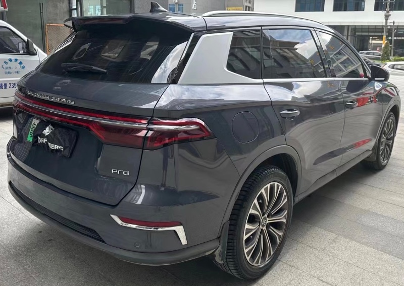 东莞19年比亚迪宋新能源5