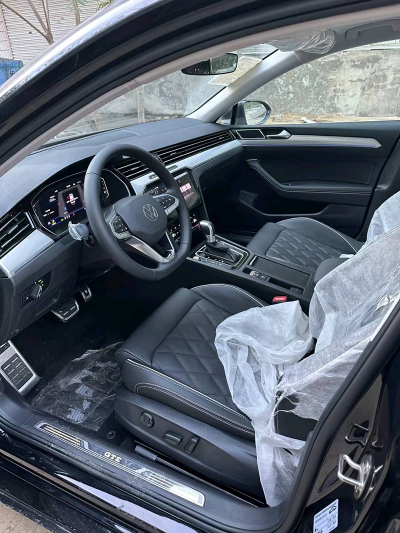 邯郸23年大众迈腾4