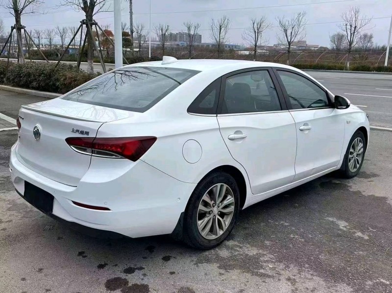 枣庄18年别克英朗9