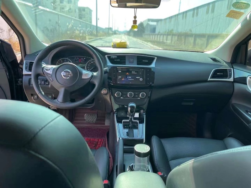 苏州19年日产轩逸5